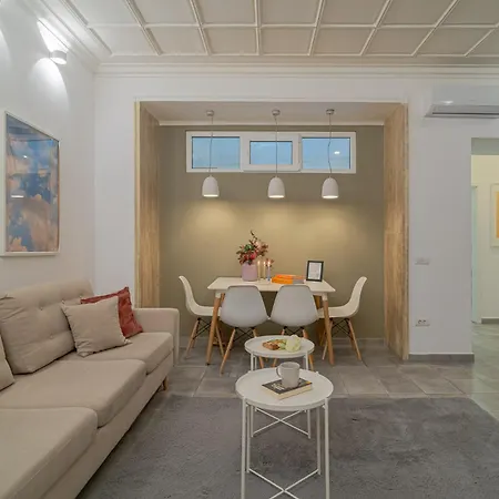 4br Sanctuary Near Cismigiu Park & Piata Universitatii Appartement *