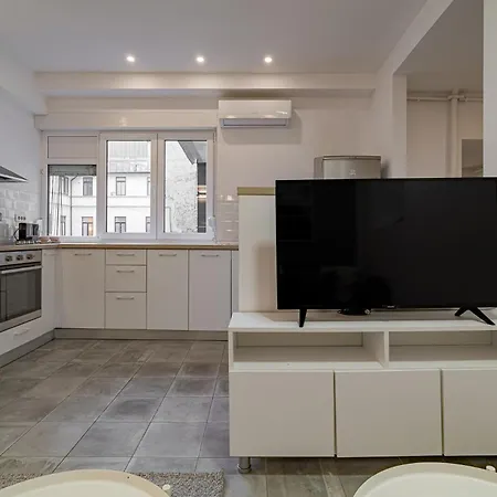 4br Sanctuary Near Cismigiu Park & Piata Universitatii *