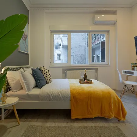 4br Sanctuary Near Cismigiu Park & Piata Universitatii Appartement *