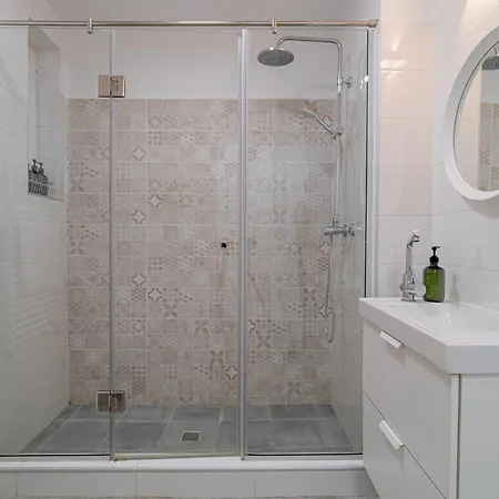 4br Sanctuary Near Cismigiu Park & Piata Universitatii *