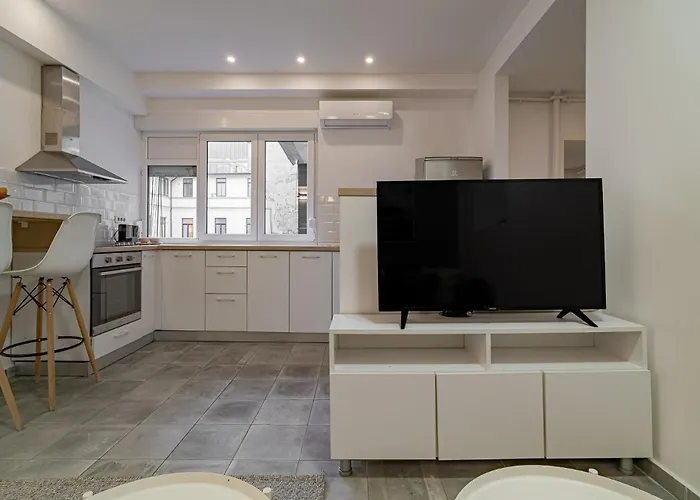 4br Sanctuary Near Cismigiu Park & Piata Universitatii *