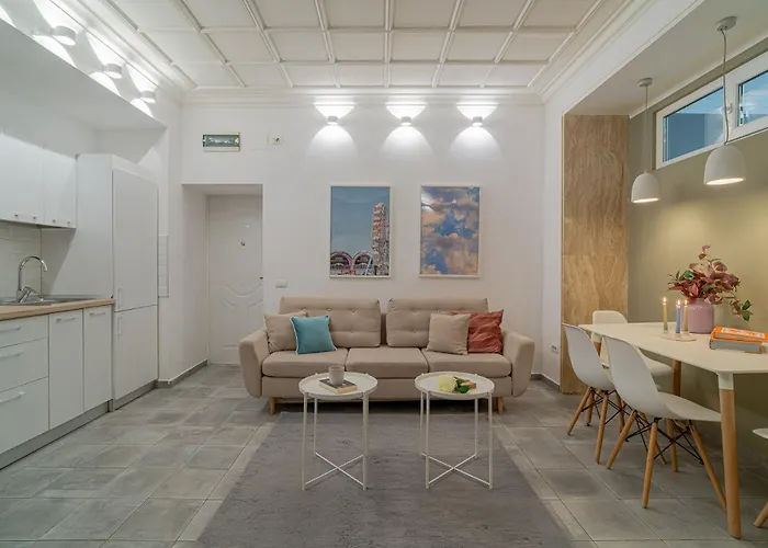 Apartment 4br Sanctuary Near Cismigiu Park & Piata Universitatii