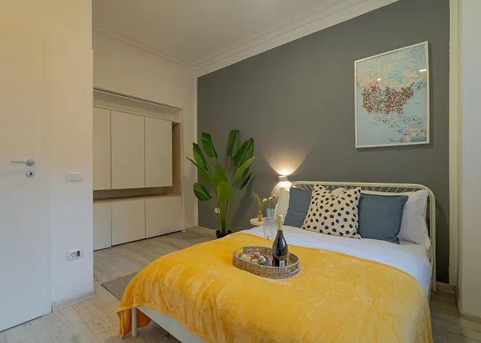 4br Sanctuary Near Cismigiu Park & Piata Universitatii Apartment Bucharest