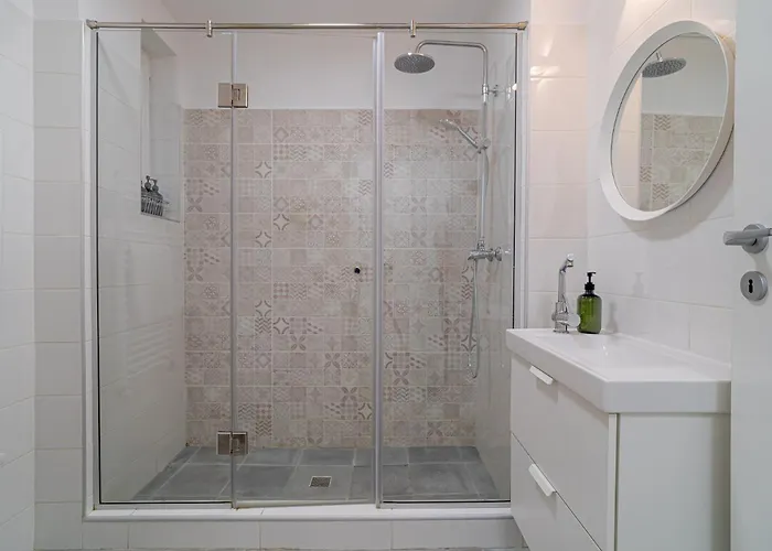 4br Sanctuary Near Cismigiu Park & Piata Universitatii *