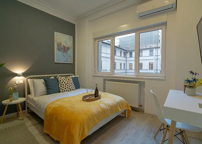 Apartment 4br Sanctuary Near Cismigiu Park & Piata Universitatii