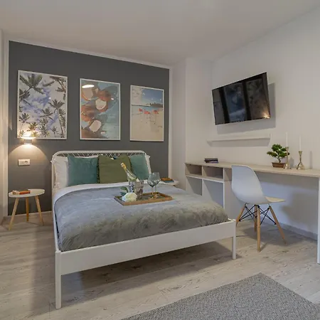 4br Sanctuary Near Cismigiu Park & Piata Universitatii Lejlighed *