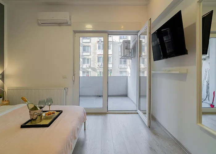 4br Sanctuary Near Cismigiu Park & Piata Universitatii Apartman *